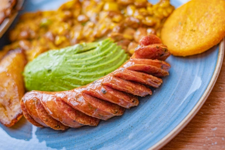 Calentado Antioqueño con Chorizo