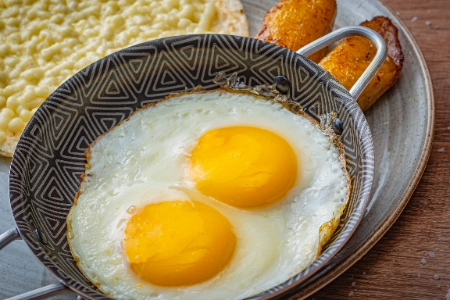 Huevos cacerola con Arepa